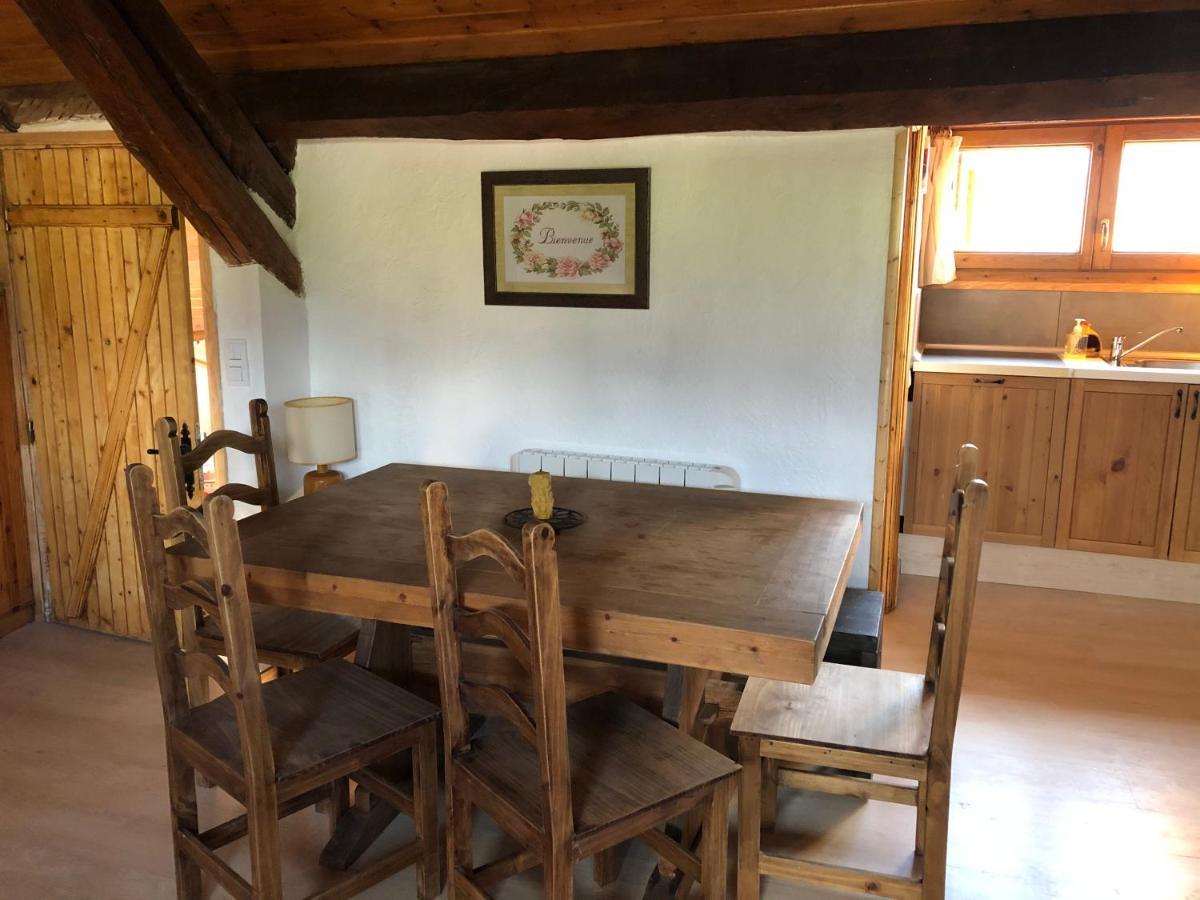Charmant Appartement Dans Le Village/Coqueto Apartamento En El Pueblecito La Cabanasse Ngoại thất bức ảnh